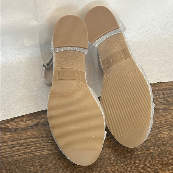 Kelly & Katie Silver Dress Shoes with Bow and Ankle Strap NWOT - Picture 6 of 6